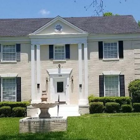 2 Bedroom Sleeps 6 Spacious Luxury Apartment 79 Montgomery Exterior photo